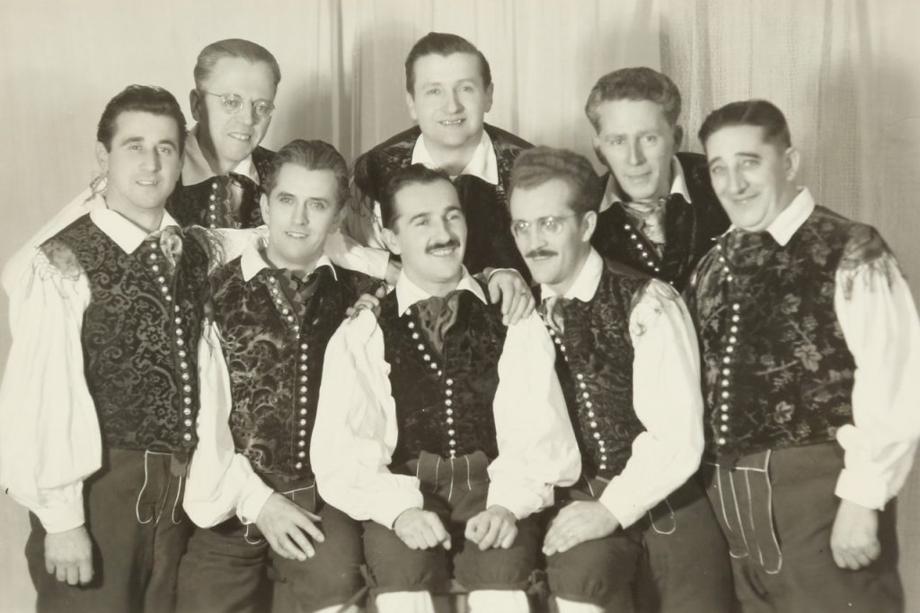 Slovenski oktet, 1955